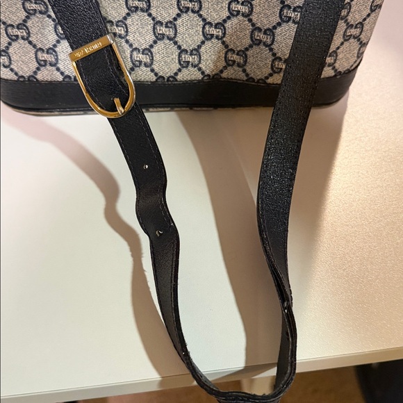 Vintage Gucci Plus handbag Beautiful iconic monogram model There are minor flaws - Picture 4 of 10